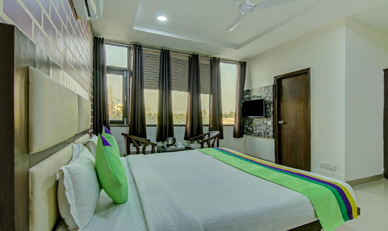 Treebo Trend Benz Chandigarh Exterior photo