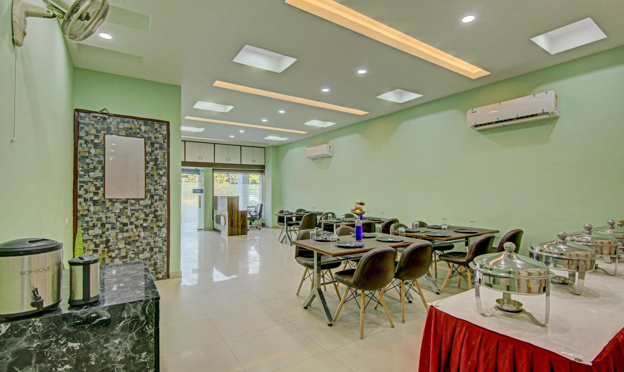 Treebo Trend Benz Chandigarh Exterior photo