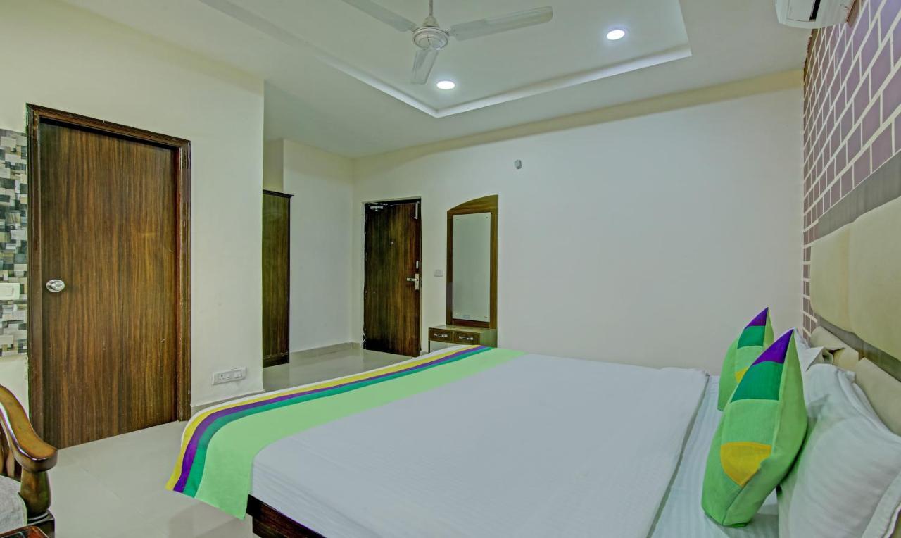 Treebo Trend Benz Chandigarh Exterior photo